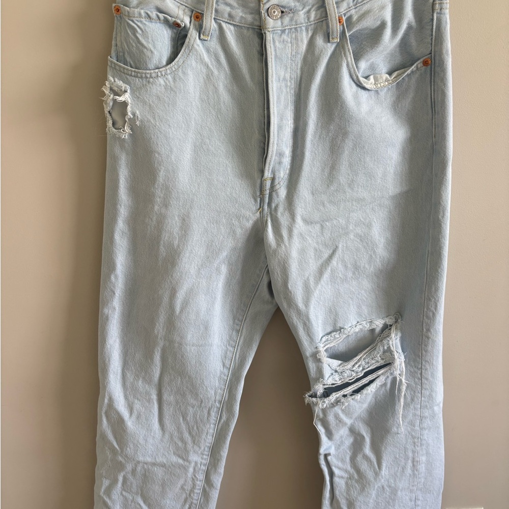 Levi’s Ribcage Straight Jean